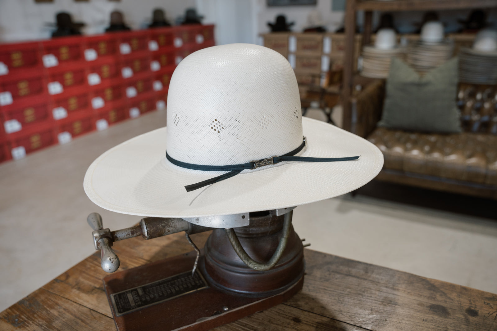 American Hat Co. 7200 4 1/4"
