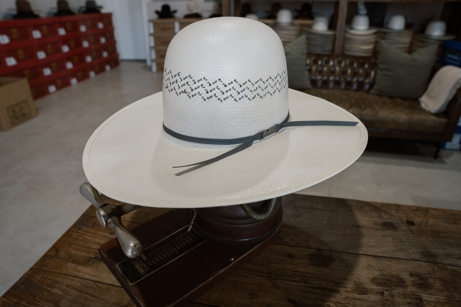 American Hat Co. 5200 4 1/2"