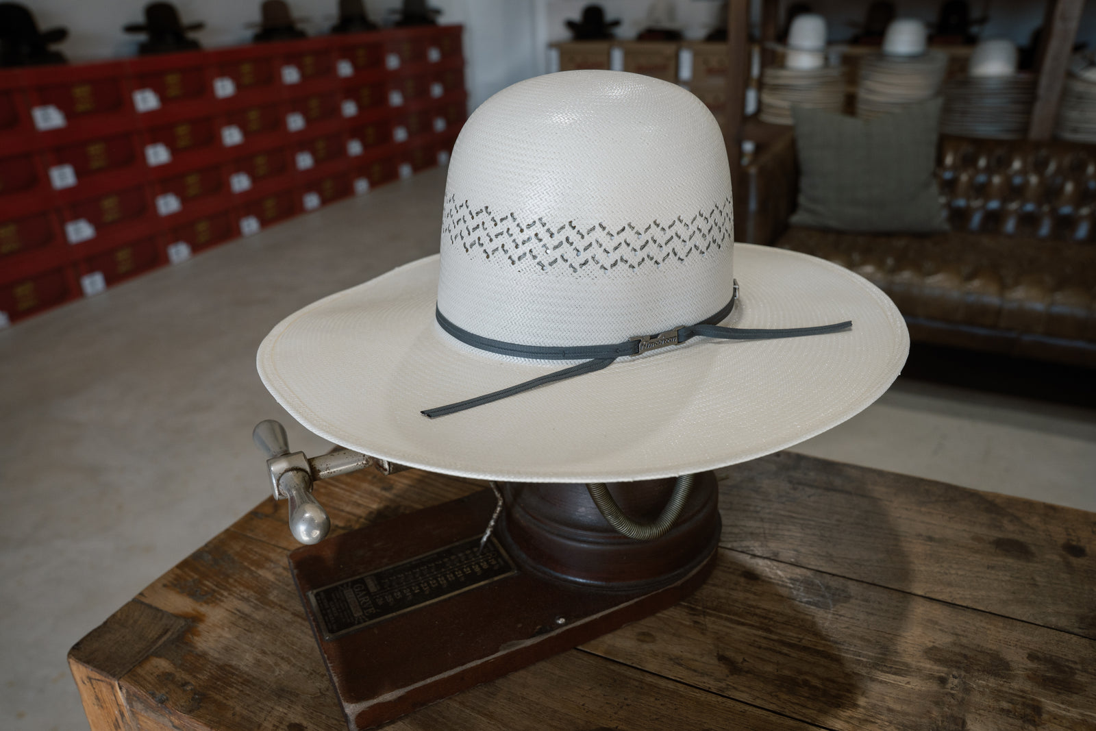 American Hat Co. 5200 4 1/4"