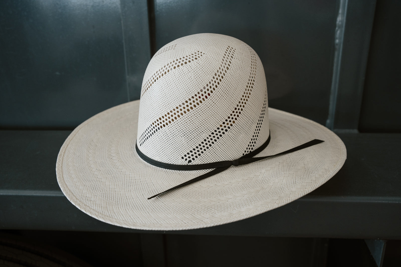 Double R 'Latigo White' 4 1/4"