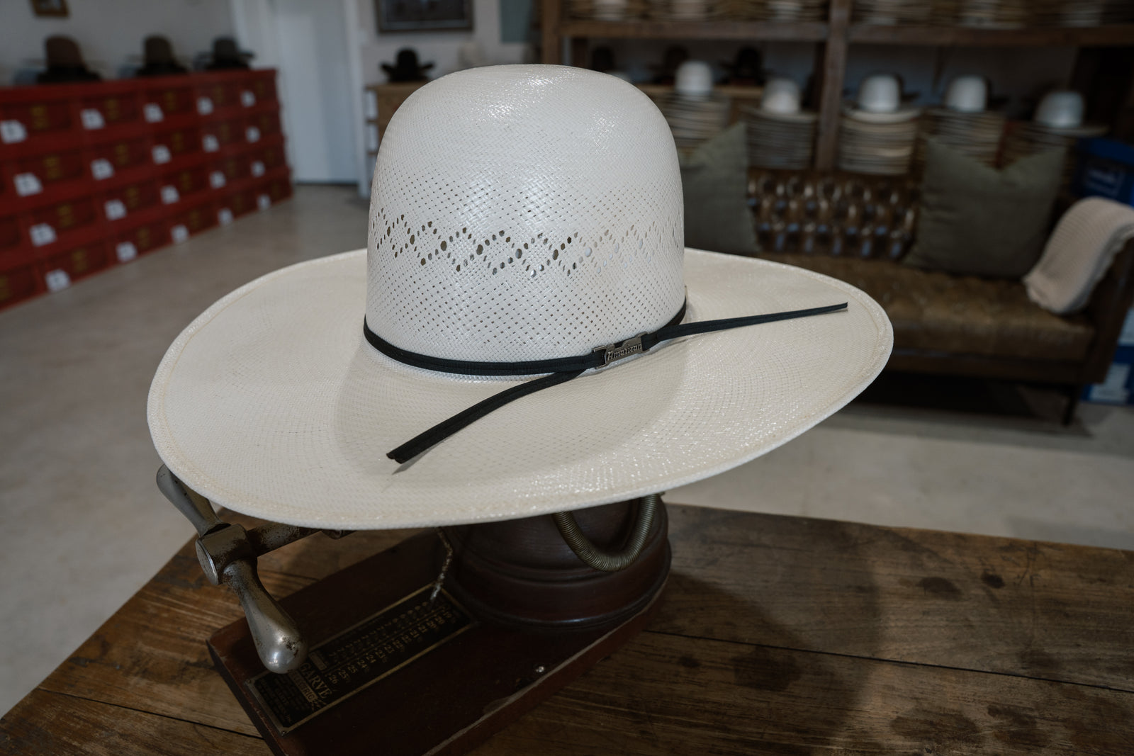 American Hat Co. 8400 4 1/4”